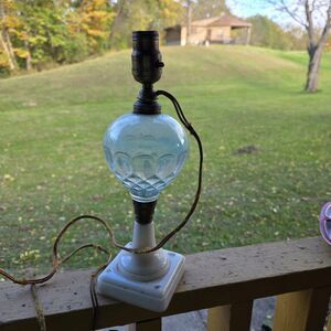 Victorian Oil Lamp Blue Diamond Font Non Working Electric